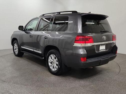 2018 Toyota Land Cruiser Base