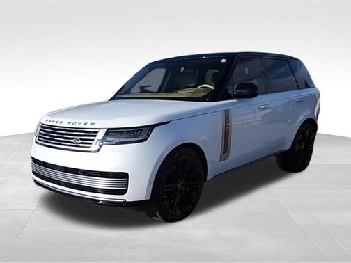 Ostuni Pearl White Metallic 2024 Land Rover Range Rover P615 SV