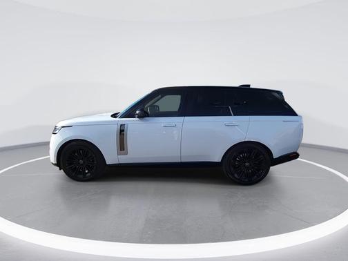 2024 Land Rover Range Rover P615 SV