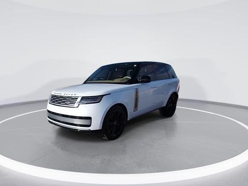 2024 Land Rover Range Rover P615 SV