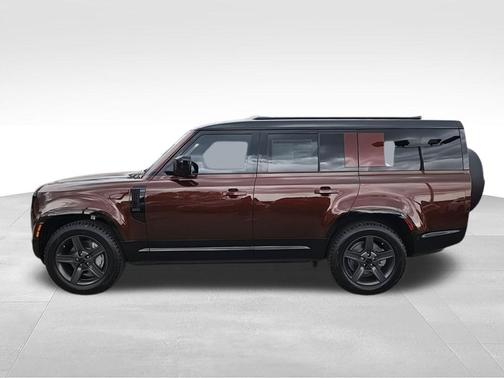Sedona Red Metallic 2026 Land Rover Defender X-Dynamic SE