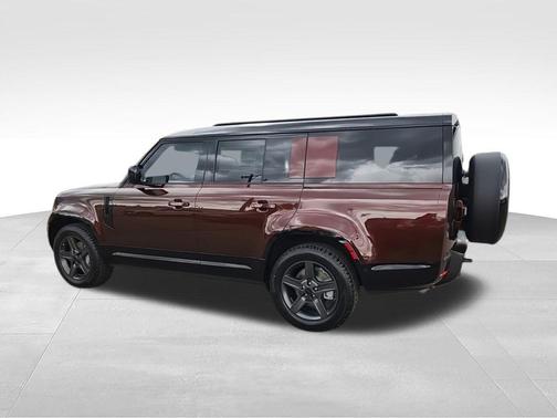 Sedona Red Metallic 2026 Land Rover Defender X-Dynamic SE