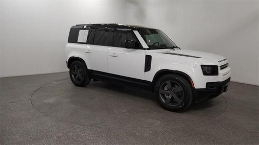 2025 Land Rover Defender 110 P400 X-Dynamic SE