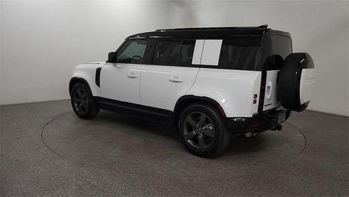 2025 Land Rover Defender 110 P400 X-Dynamic SE