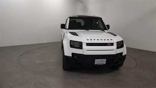 2025 Land Rover Defender 110 P400 X-Dynamic SE