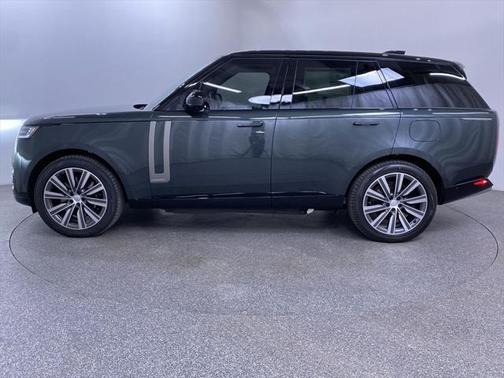 2025 Land Rover Range Rover P550e Autobiography