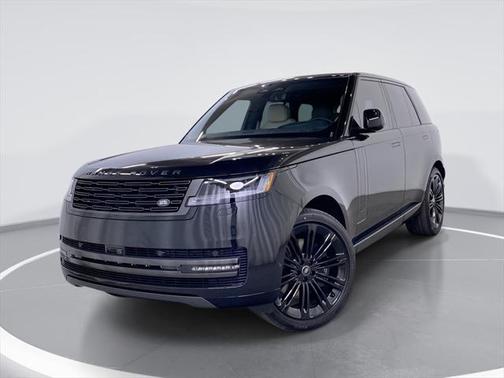 2025 Land Rover Range Rover P530 SE