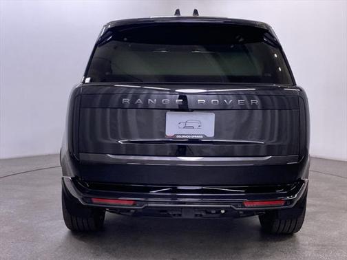 2025 Land Rover Range Rover P530 SE