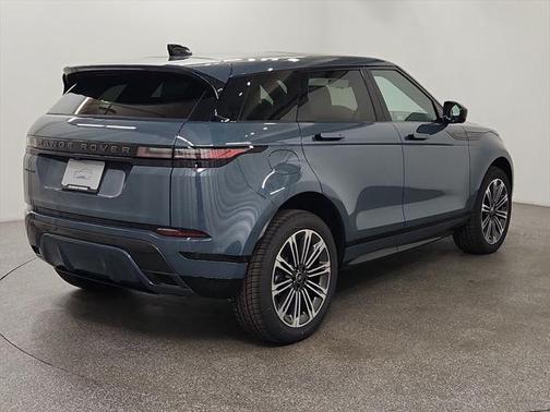 2026 Land Rover Range Rover Evoque Dynamic SE