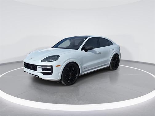2025 Porsche Cayenne GTS