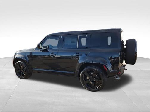 Santorini Black Metallic 2026 Land Rover Defender 110 V8
