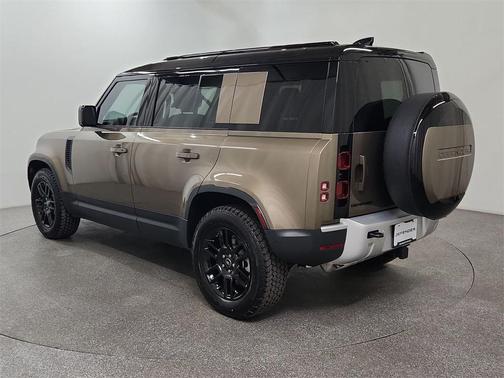 2025 Land Rover Defender 110 P300