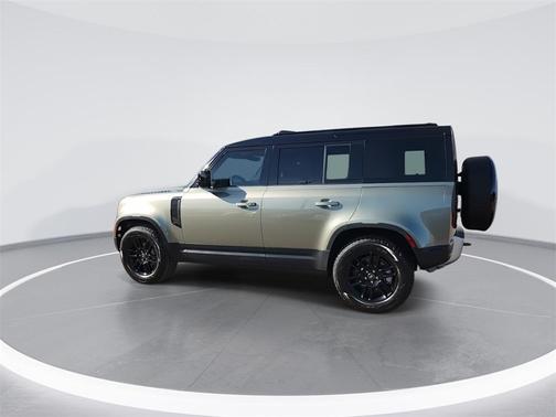 2025 Land Rover Defender 110 P300
