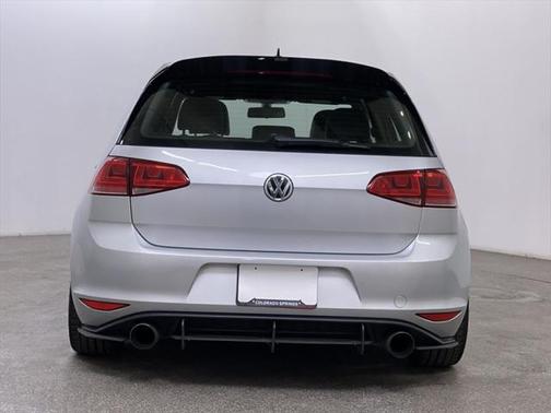 2016 Volkswagen Golf GTI 2.0T SE 4-Door