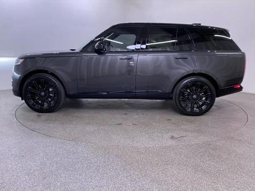 2025 Land Rover Range Rover P400 SE