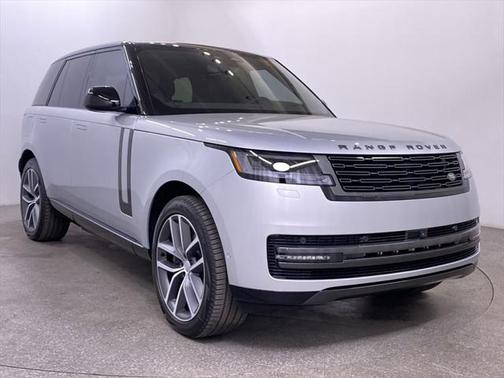 2025 Land Rover Range Rover P550e SE