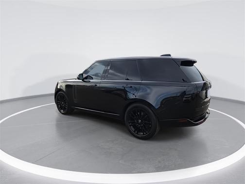 2023 Land Rover Range Rover P530 SE