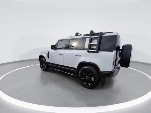 2024 Land Rover Defender 110 P400 S