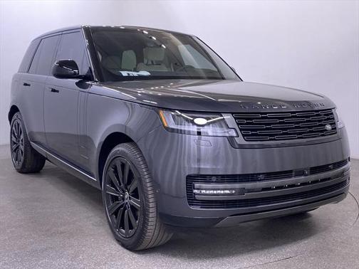 2025 Land Rover Range Rover P530 SE