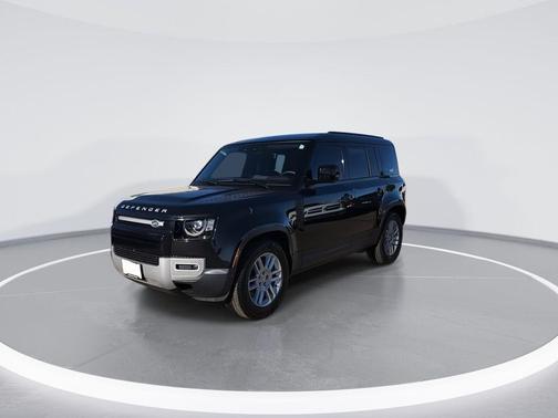 Santorini Black Metallic 2025 Land Rover Defender 110 P300