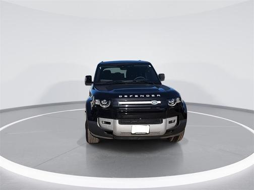 2025 Land Rover Defender 110 P300