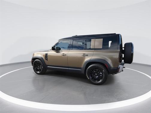 2025 Land Rover Defender 110 P300