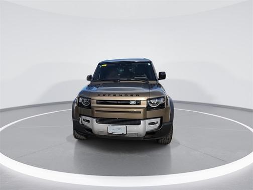 2025 Land Rover Defender 110 P300