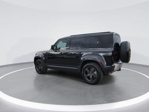 Santorini Black Metallic 2025 Land Rover Defender 110 P300