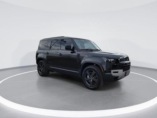 Santorini Black Metallic 2025 Land Rover Defender 110 P300