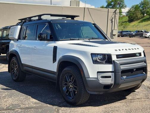 2025 Land Rover Defender 110 P300