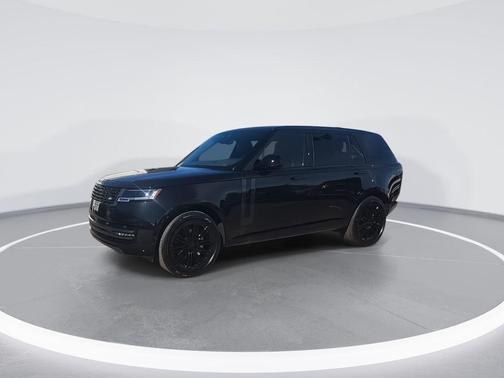 Santorini Black Metallic 2026 Land Rover Range Rover P400 SE 7 Seat