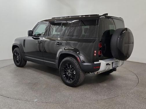 2025 Land Rover Defender 110 P400 S