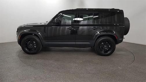2025 Land Rover Defender 110 P400 S
