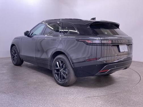 2026 Land Rover Range Rover Velar P250 SE R-Dynamic