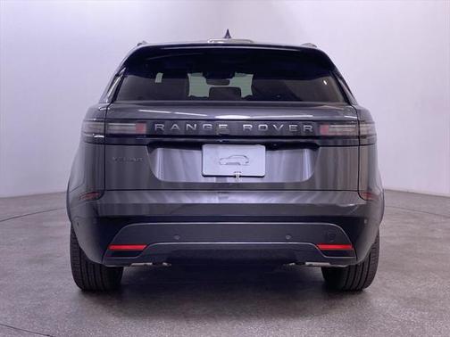 2026 Land Rover Range Rover Velar P250 SE R-Dynamic