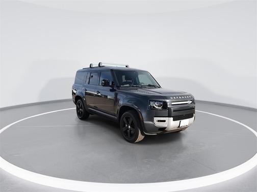 2023 Land Rover Defender 130 SE
