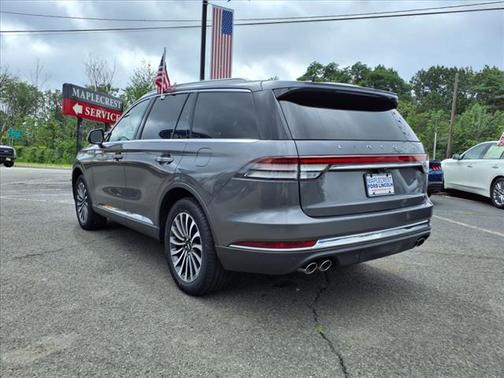 2023 Lincoln Aviator Standard AWD