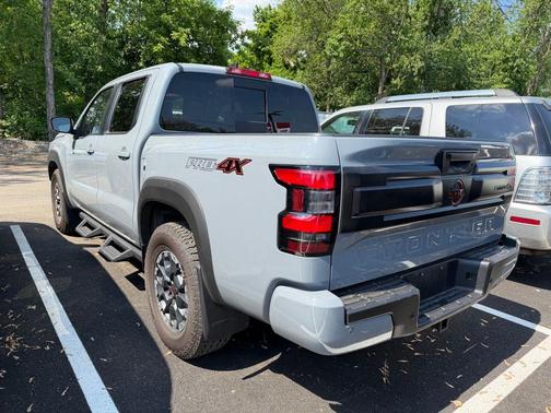 Boulder Gray Metallic 2025 Nissan Frontier PRO-4X