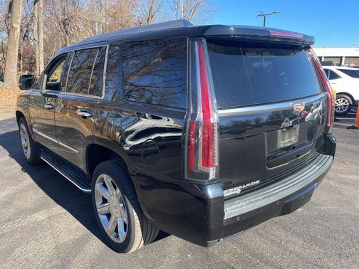 2020 Cadillac Escalade Luxury