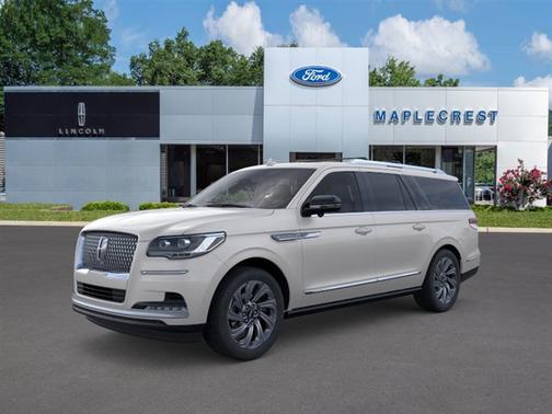 Ceramic Pearl Metallic 2024 Lincoln Navigator L Reserve SUV