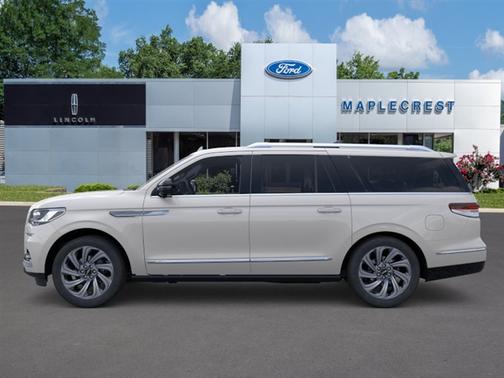 Ceramic Pearl Metallic 2024 Lincoln Navigator L Reserve