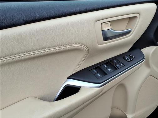 2015 Toyota Camry XLE