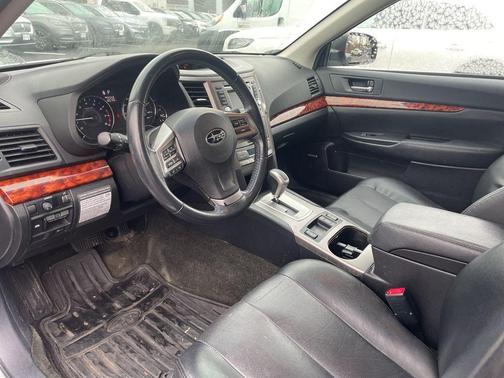 2012 Subaru Outback 2.5i Limited