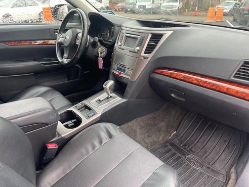 2012 Subaru Outback 2.5i Limited