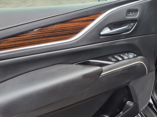 2022 Cadillac Escalade ESV Luxury