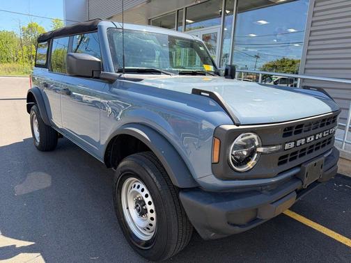Azure Gray Metallic 2023 Ford Bronco Base