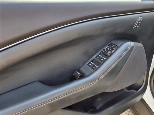 2022 Ford Mustang Mach-E Select