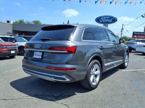 2021 Audi Q7 45 Premium Plus
