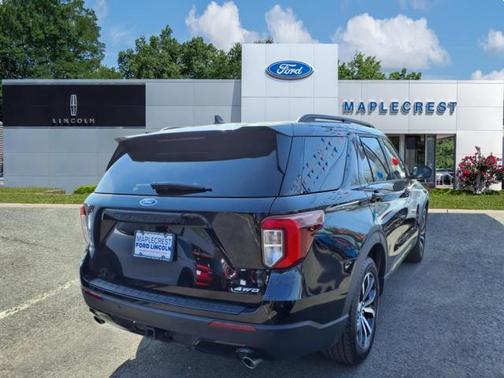 2022 Ford Explorer ST-Line
