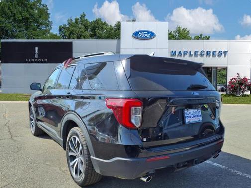 2022 Ford Explorer ST-Line